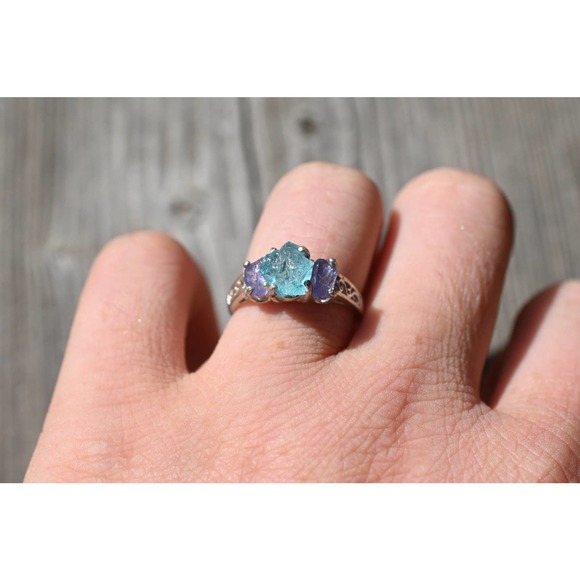 Aquamarine and tanzanite ring, size 3 4 5 6 7 8 9 10 11 12 13 - Picture 4 of 5